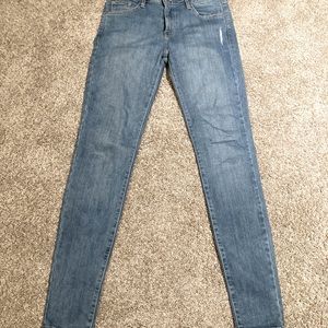 Light wash Denim Jeans. Like New. Size 28